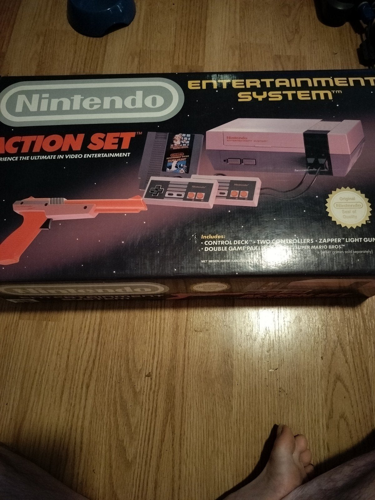 Orginele Nintendo NES Action Set - Compleet in doos, Ophalen of Verzenden, Zo goed als nieuw, Met 2 controllers, Met zapper/pistool