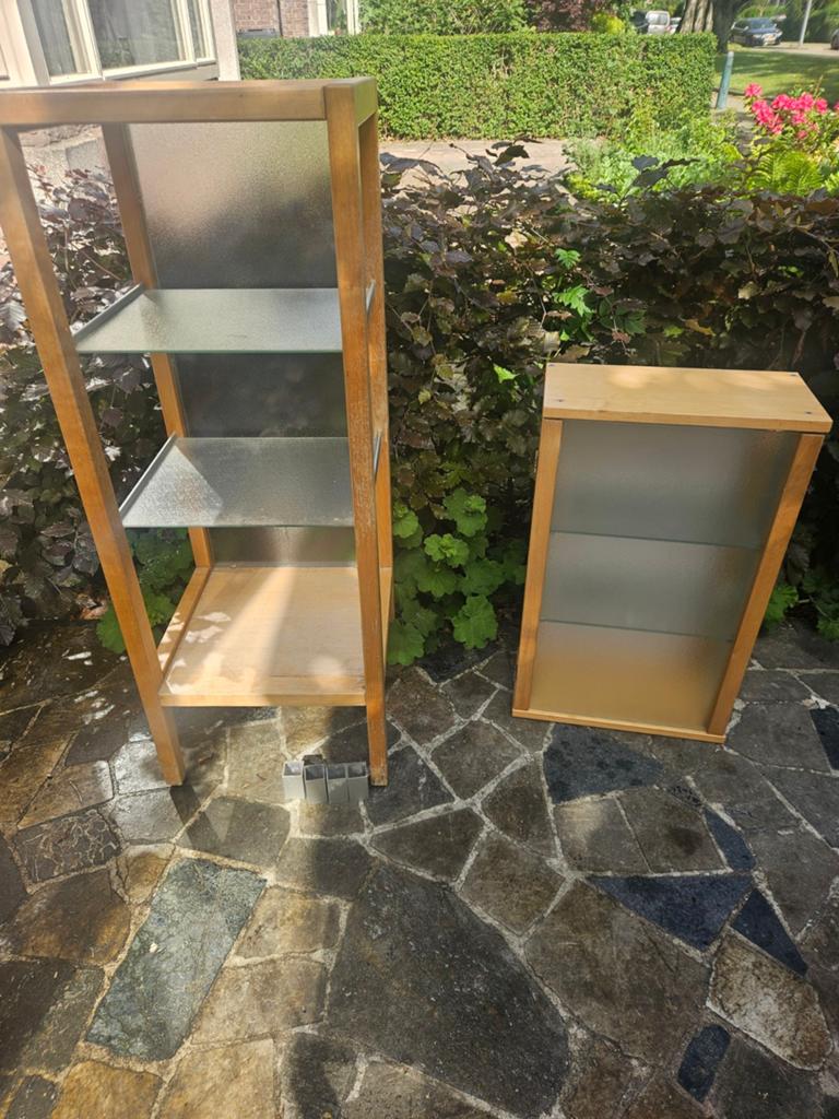 Badkamermeubel gratis! Opknapper. 40x40x106  en 20x40x63, Ophalen, Gebruikt, 50 tot 100 cm, Minder dan 100 cm