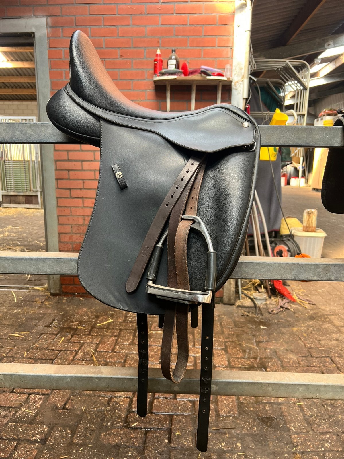 Wintec 500 HART Dressuurzadel, Ophalen, L (17.5 inch), Dressuur, Wintec