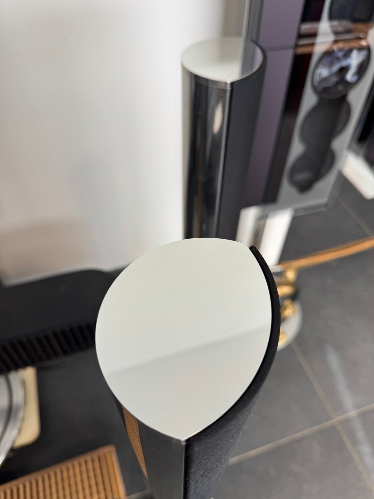 Bang & Olufsen Beolab 6002 - Zeer jong model b&o, 150 watt of meer, Vloerstaande luidspreker, Inclusief kabels, Ophalen of Verzenden