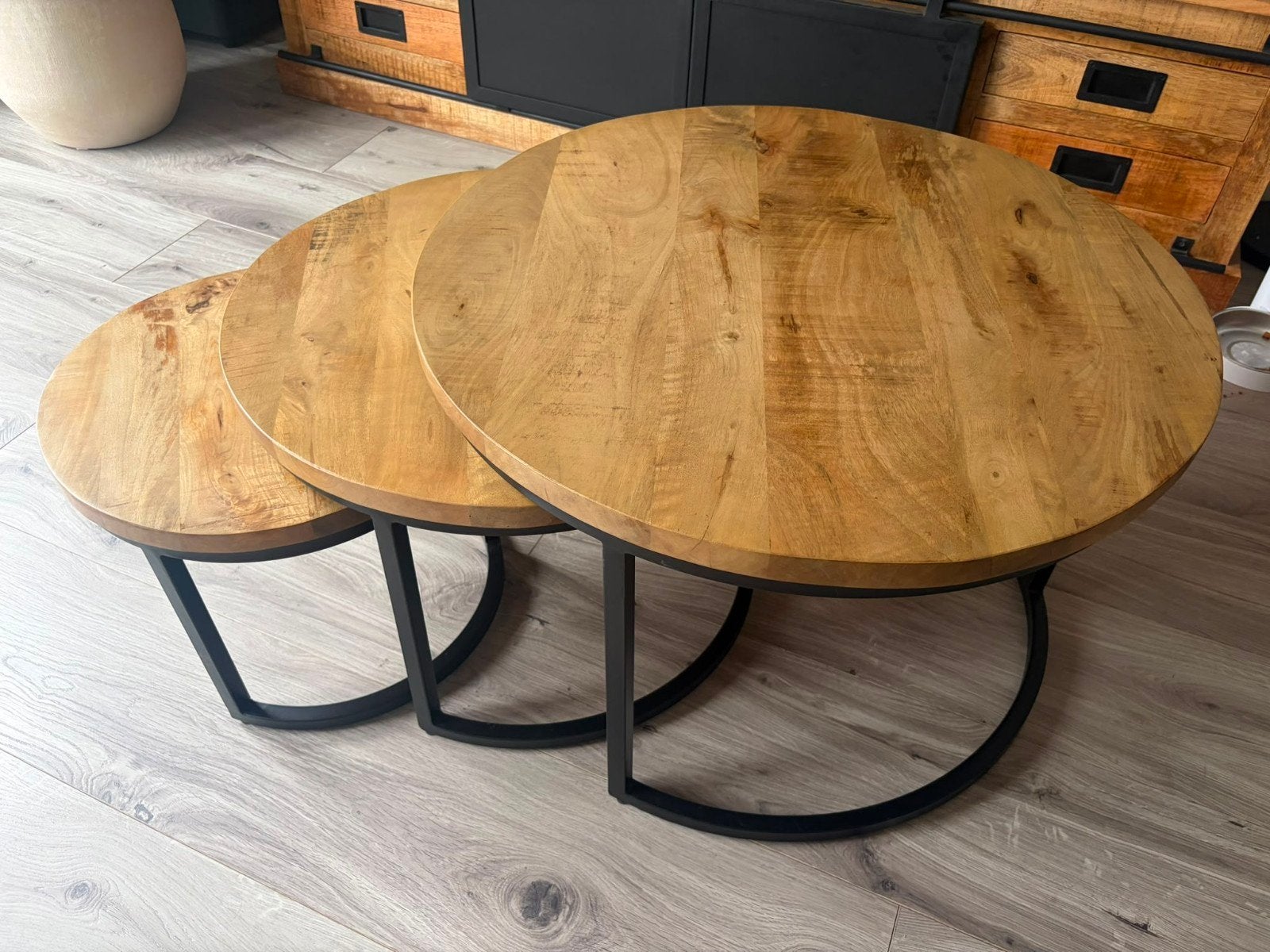 set rond Mango houten salontafels, Ophalen, Gebruikt, Rond, Overige houtsoorten