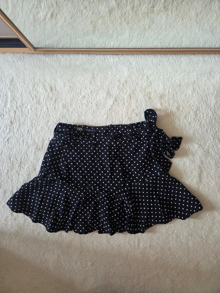 Zwart met wiitte stippels rokje Zara maat S, Ophalen of Verzenden, Zo goed als nieuw, Maat 36 (S), Boven de knie