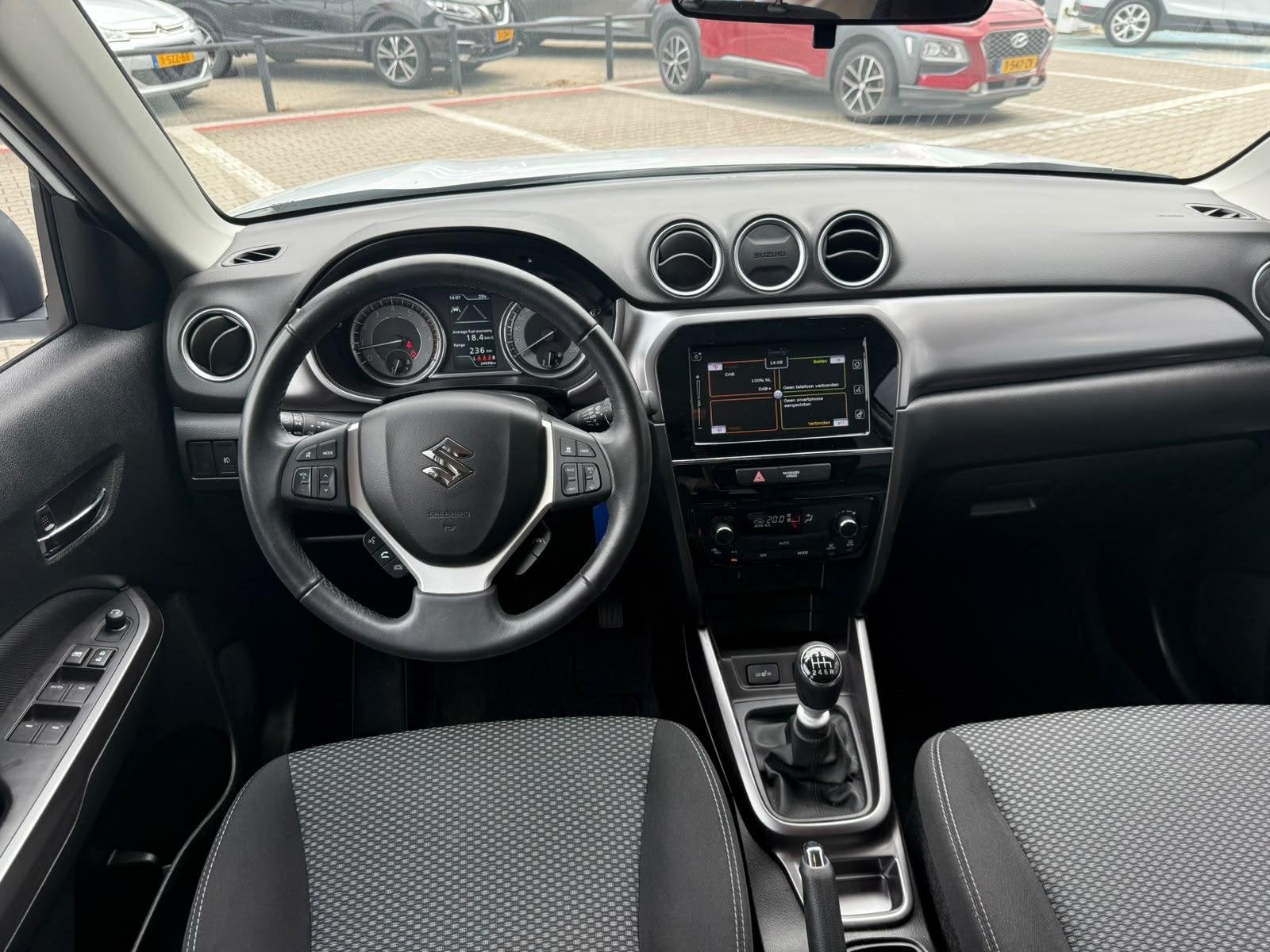 Suzuki Vitara 1.4 Boosterjet Select Rhino Edition Smart Hybr, 12 maanden, Stof, Gebruikt, Euro 6