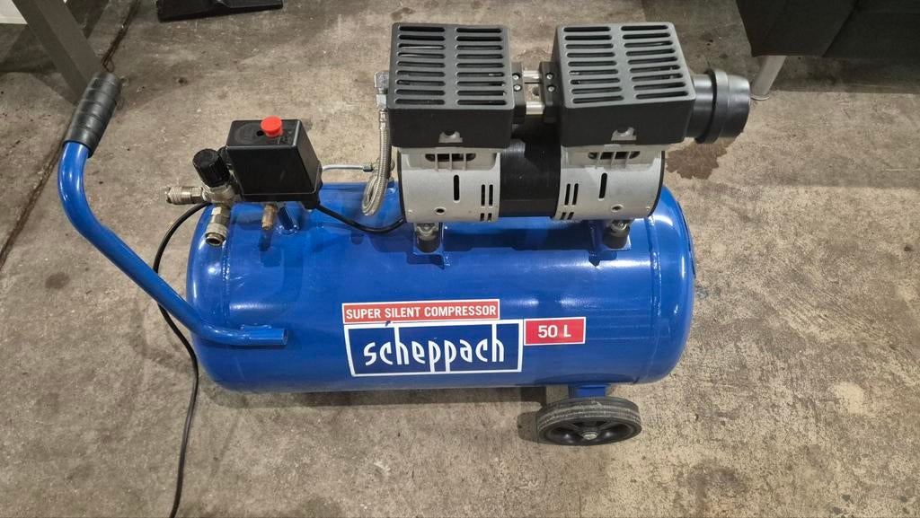 Scheppach 50l compressor low noise, Doe-het-zelf en Verbouw, Compressors, 25 tot 100 liter, Ophalen, Zo goed als nieuw, 200 tot 400 liter/min