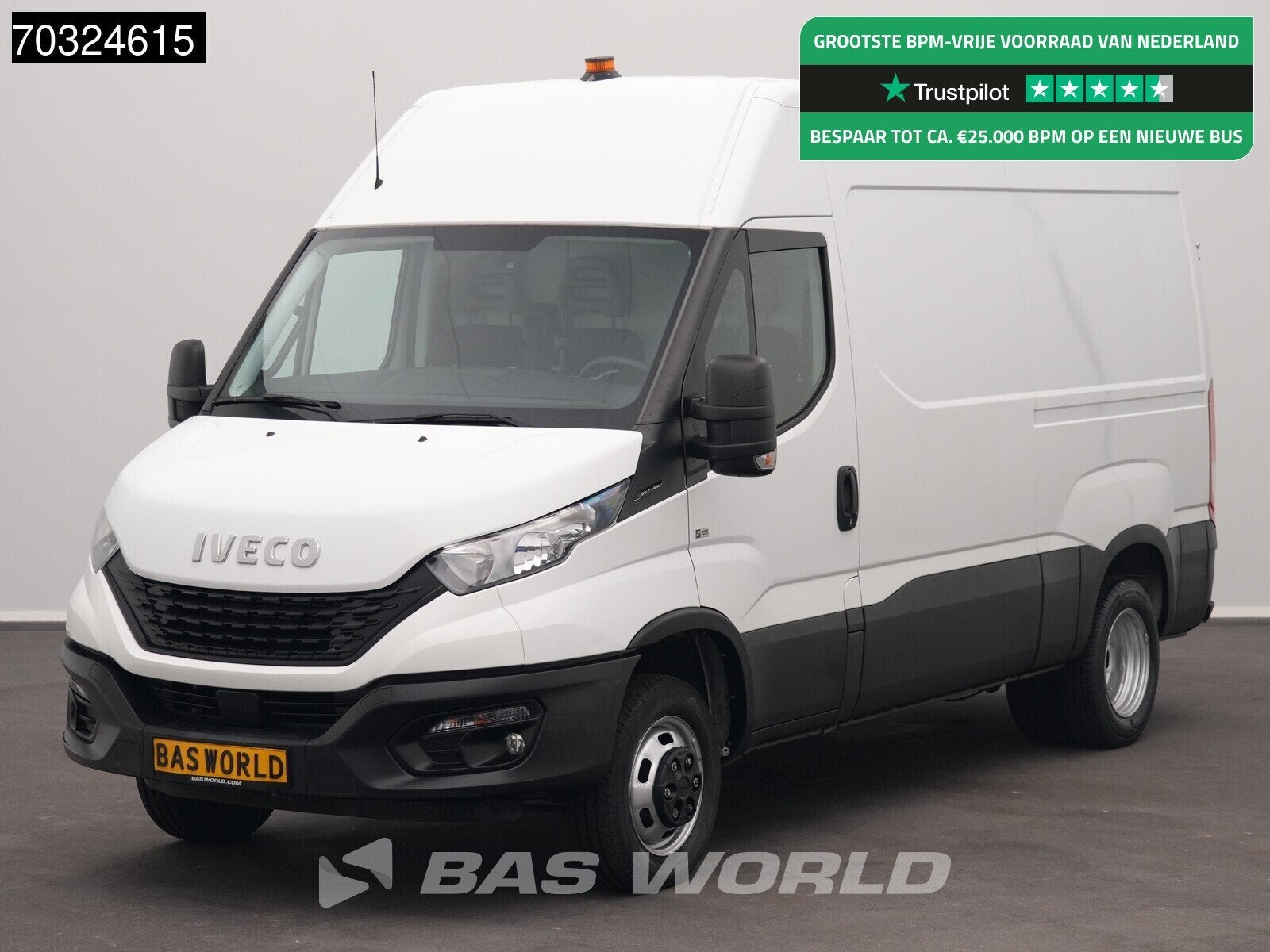Iveco Daily 35C14 Dubbellucht L2H2 3,5t Trekhaak Airco Cruis, Auto's, Bestelauto's, Stof, Gebruikt, Euro 6, Iveco