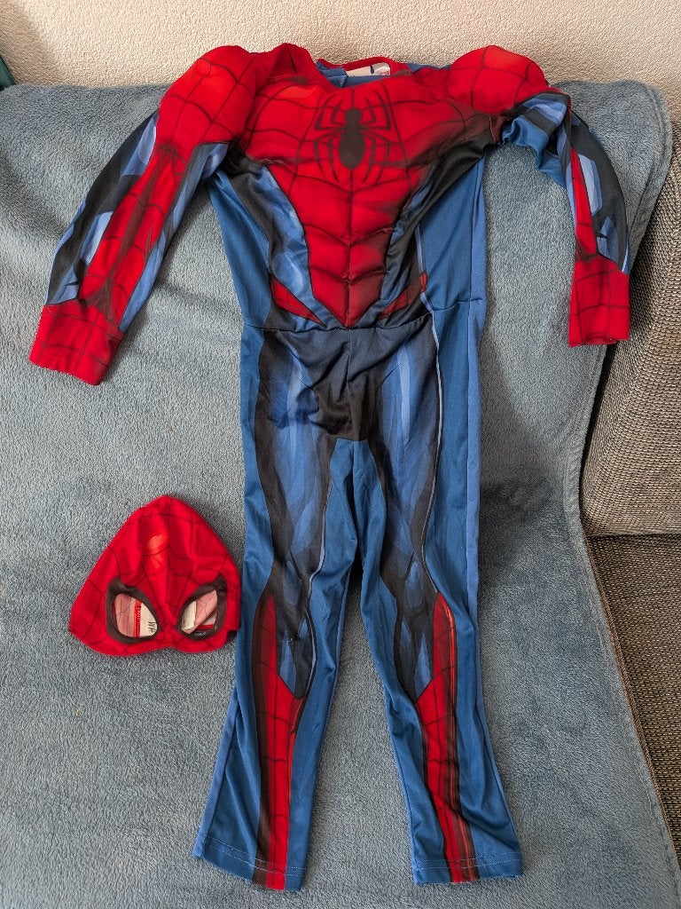 Spiderman pak 110/116 maat, Kinderen en Baby's, Ophalen of Verzenden, Zo goed als nieuw, 110 t/m 116, Jongen