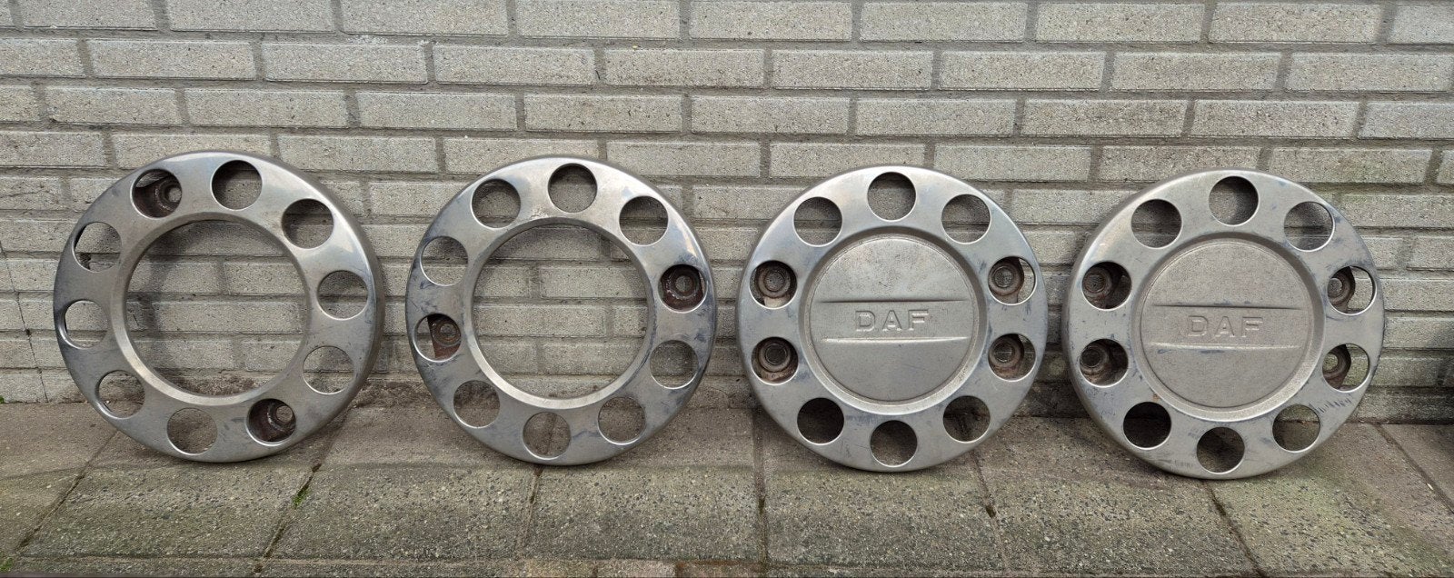 4 wielringen Daf., Ophalen