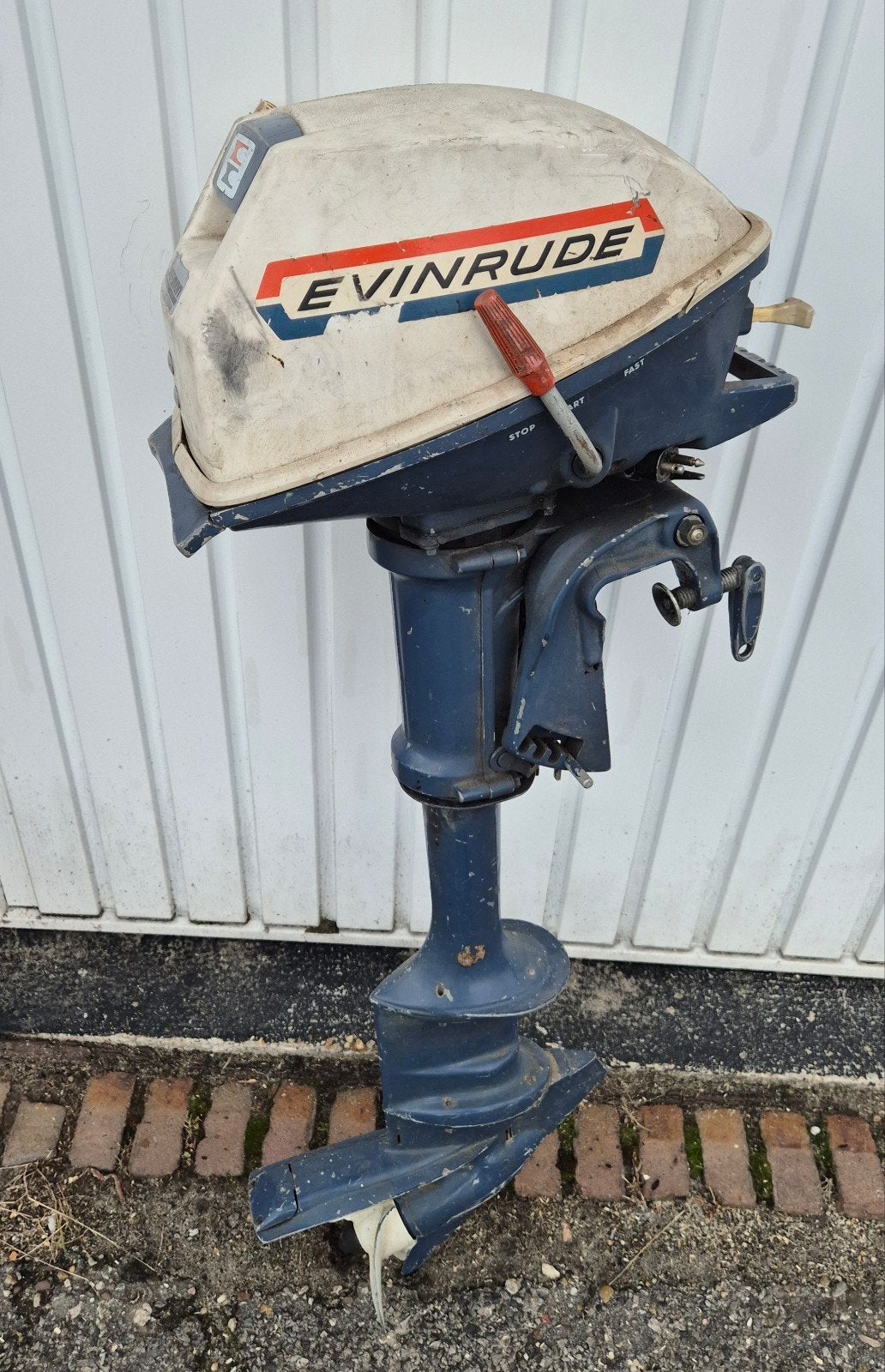 te koop evinrude buitenboordmotor (opknapper), Watersport en Boten, Ophalen, Gebruikt, Motor en Techniek, Zeilboot of Motorboot