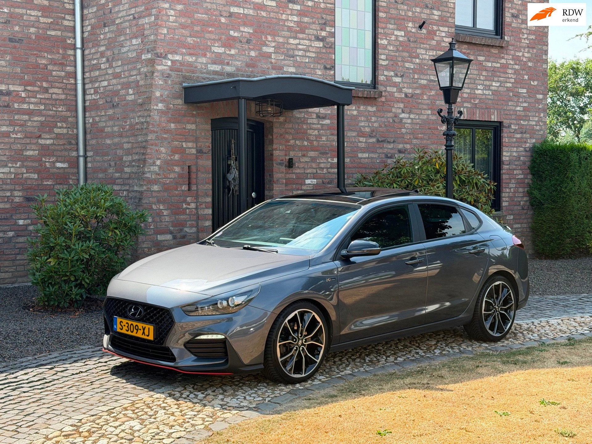 Hyundai I30 1.4 T-GDI N-Line Aut Fastback Panodak ACC alle o, Auto's, Euro 6, 4 cilinders, Alcantara, Bedrijf