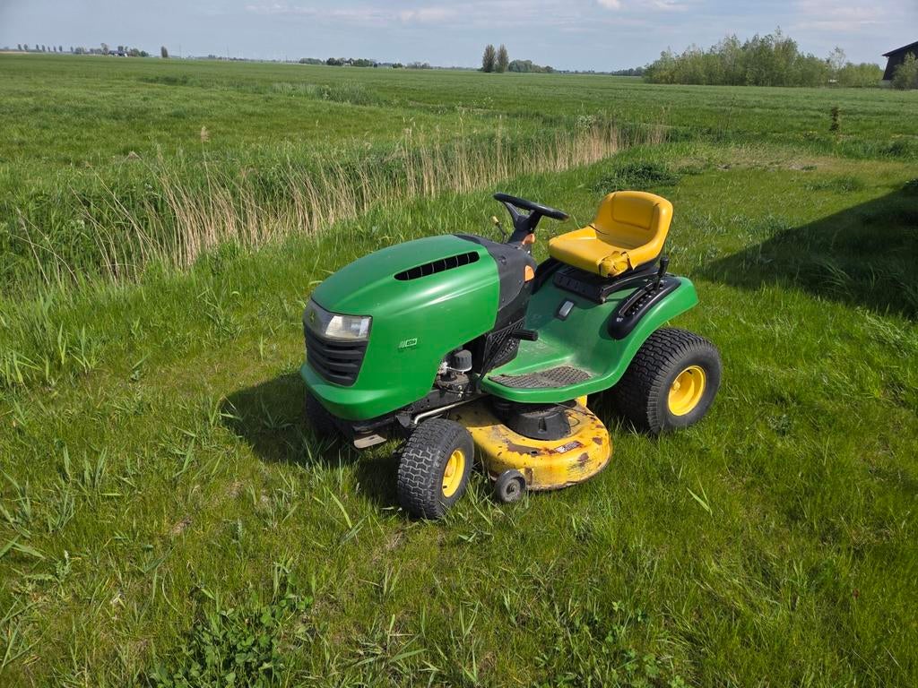 Zitmaaier - Motor draait, rijdt, maaier defect, Ophalen, Gebruikt, Benzine-grasmaaier, John Deere