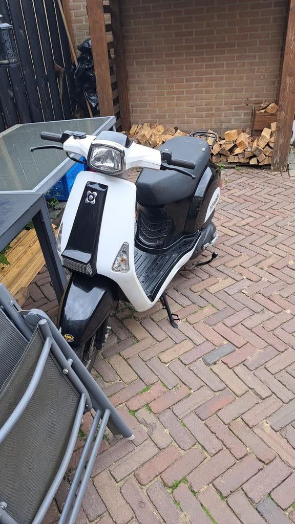 Nette brom scooter geel kentekem, Ophalen, Gebruikt, Benzine