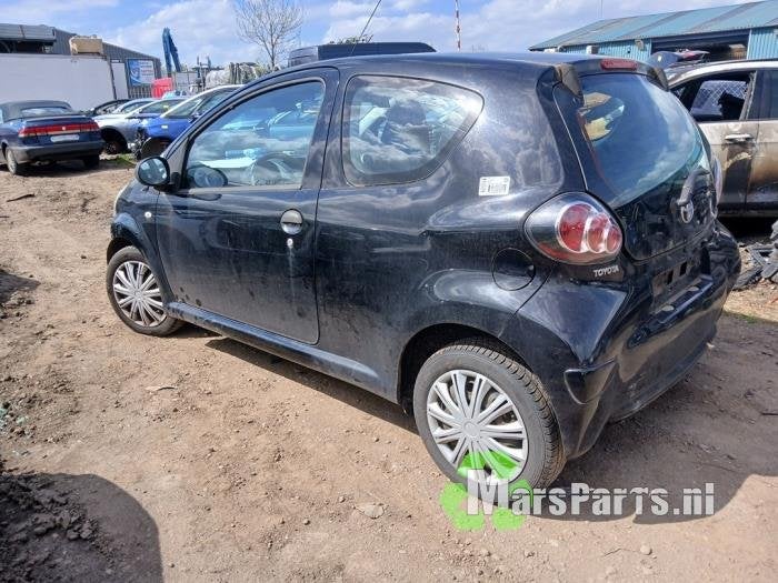 Dorpel links van een Toyota Aygo (211), Auto-onderdelen, Gebruikt, -, -, Ophalen of Verzenden