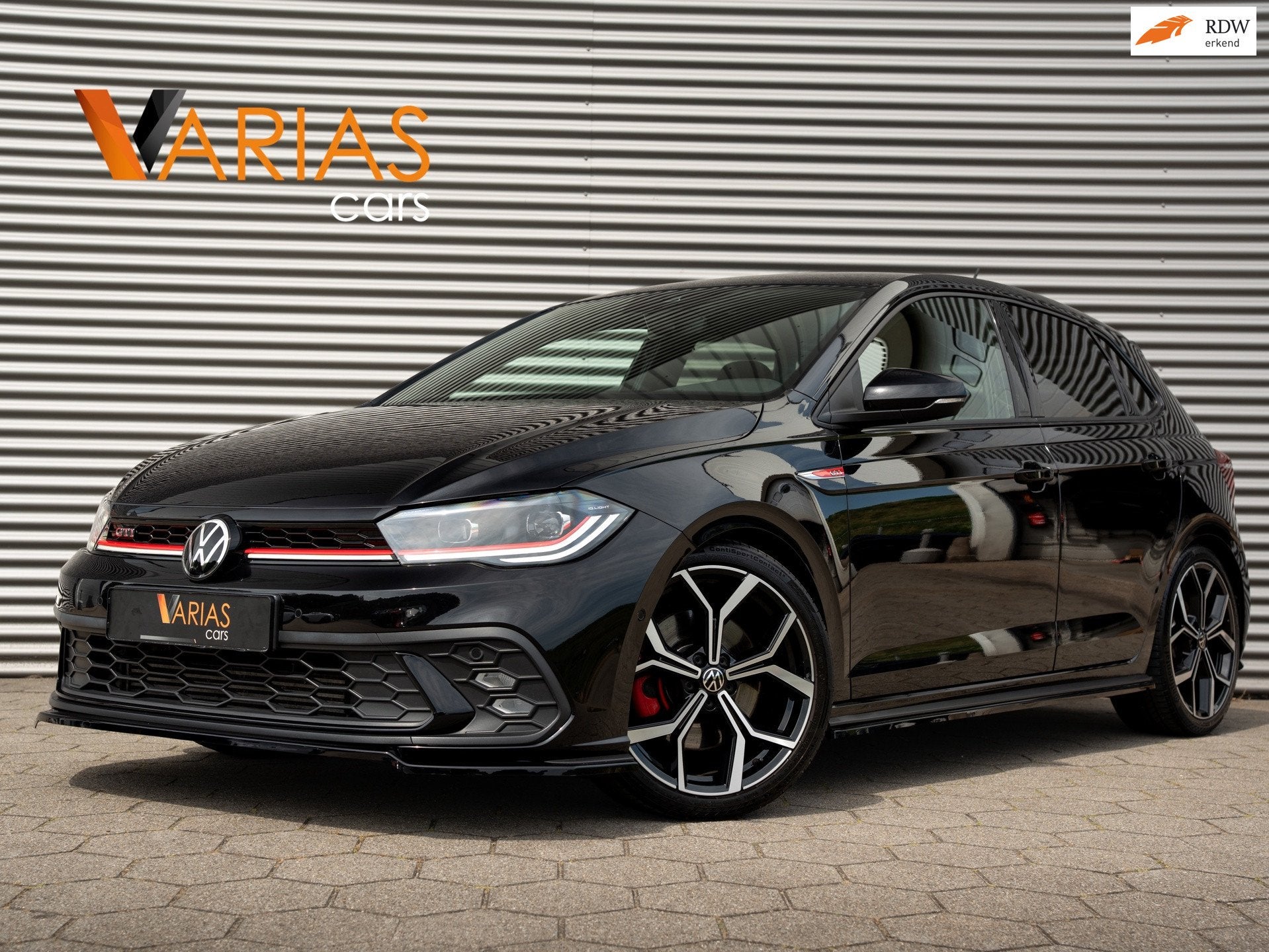 Volkswagen Polo 2.0 TSI GTI Beats Camera Keyless Lane Blinds, Gebruikt, Zwart, 4 cilinders, 1984 cc