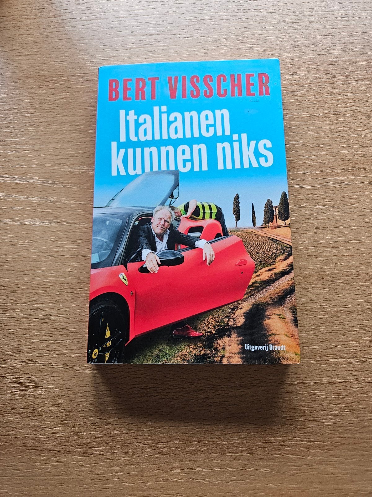 Bert Visscher - Italianen kunnen niks, Ophalen of Verzenden, Zo goed als nieuw, Bert Visscher