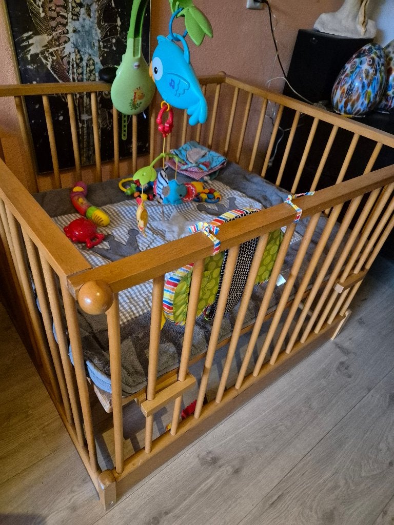 babybox, Ophalen, Gebruikt, Vierkant, In hoogte verstelbaar