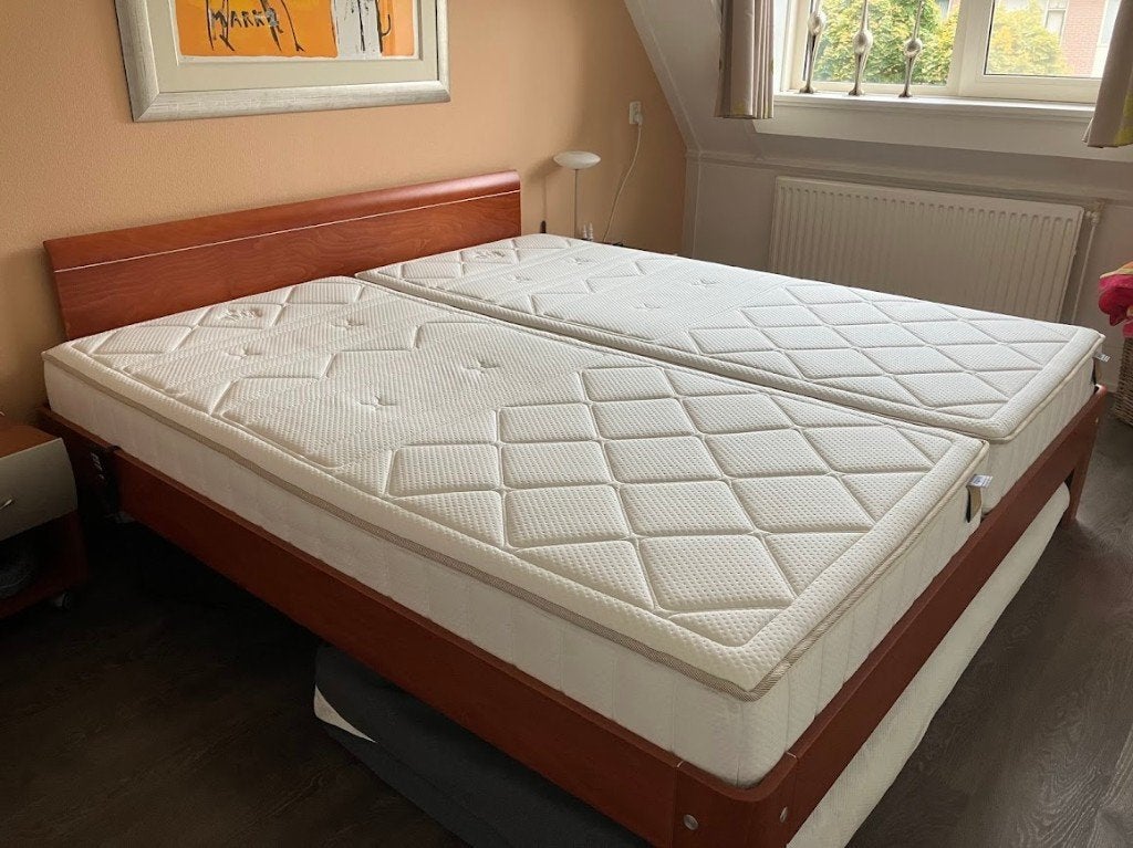 binnenkort te koop , 2 zeer mooie Auping Vivo matrassen, Huis en Inrichting, Slaapkamer | Matrassen en Bedbodems, Ophalen, 100 cm