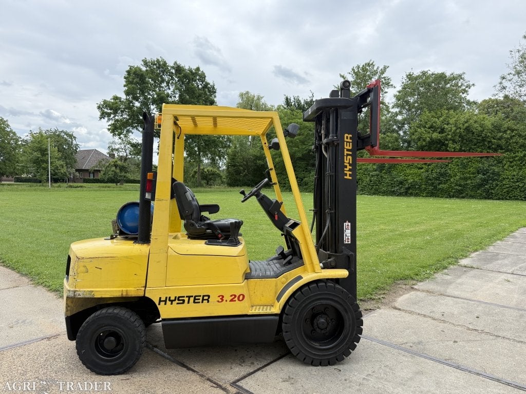 Hyster 3.2 tonner lpg heftruck triplo 4.9m Sideshift 4e vent, Zakelijke goederen, Machines en Bouw | Heftrucks en Intern transport