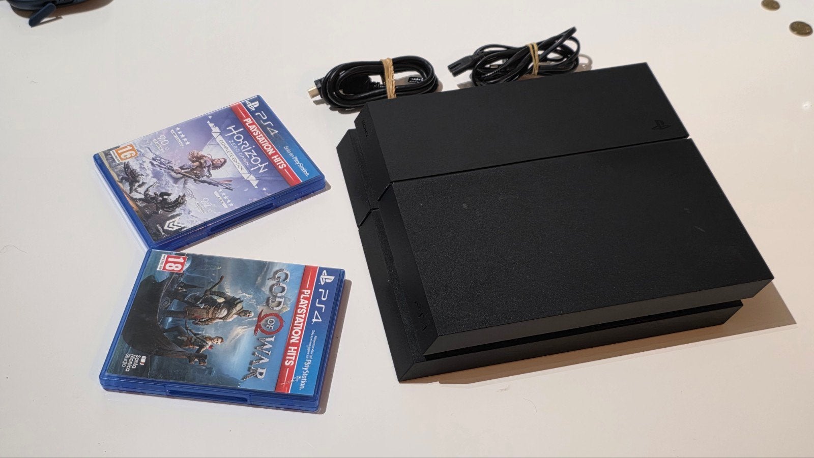 PlayStation 4, 500GB met God of War & Horizon Zero Dawn, Ophalen, Zonder controller, Slim, 500 GB