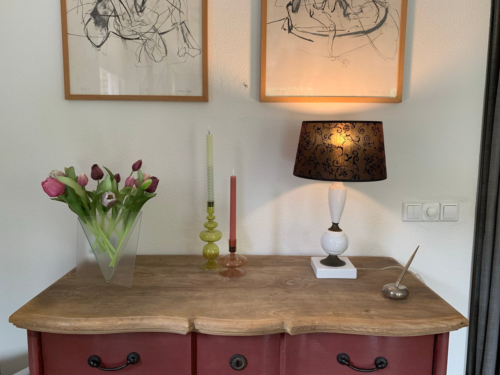 Elegante Tafellamp met Barokke Kap - Wit Keramiek & Brons, Ophalen of Verzenden, Zo goed als nieuw, Metaal