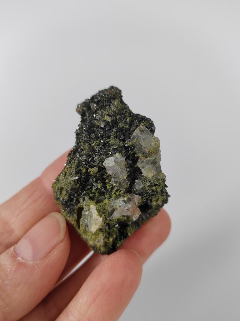 Kwarts met epidoot, Ophalen of Verzenden, Mineraal
