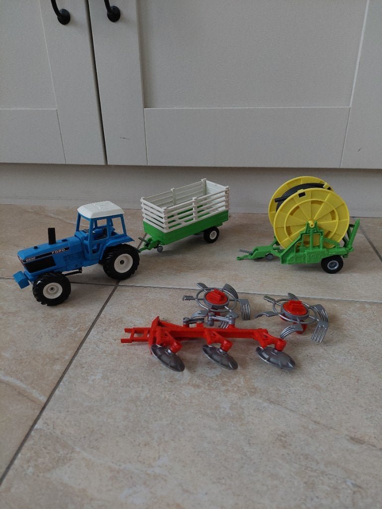 Vintage Siku 2855 Ford 8830 tractor en toebehoren, Ophalen of Verzenden, Gebruikt
