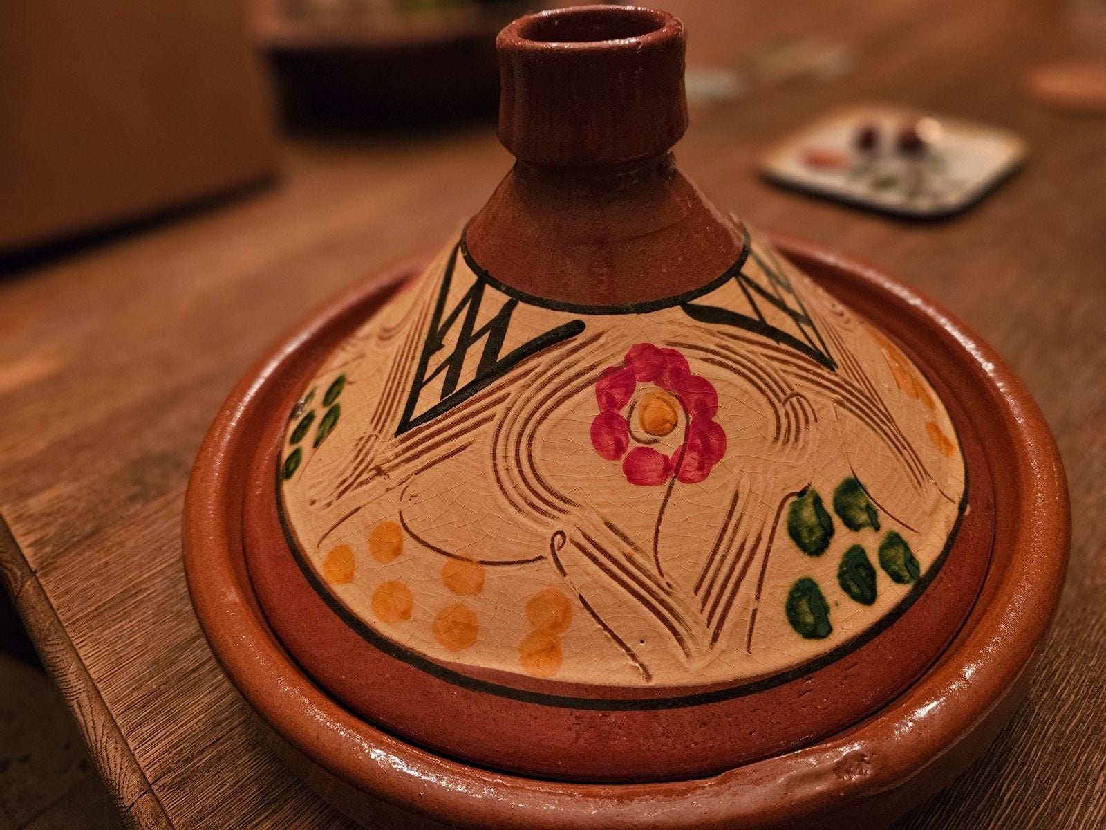 Prachtige Marokkaanse tajine, Nieuw, Ophalen of Verzenden, Schaal of Schalen, Overige stijlen