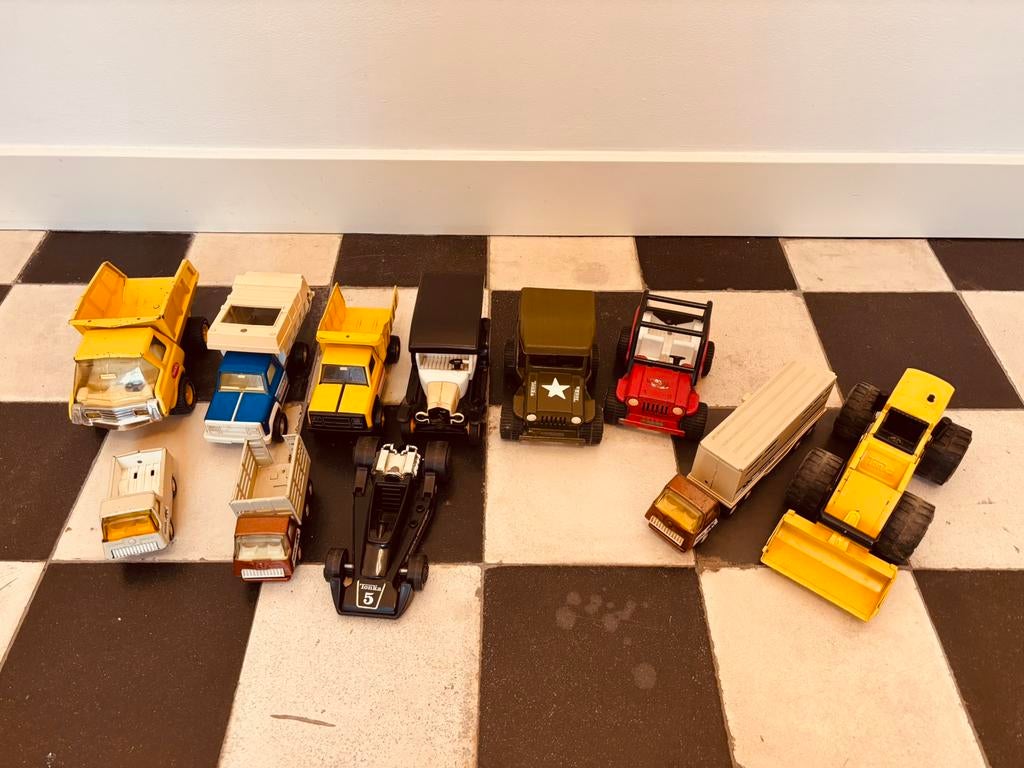 11 Tonka speelgoedauto’s, Ophalen, Gebruikt, Auto, Overige merken