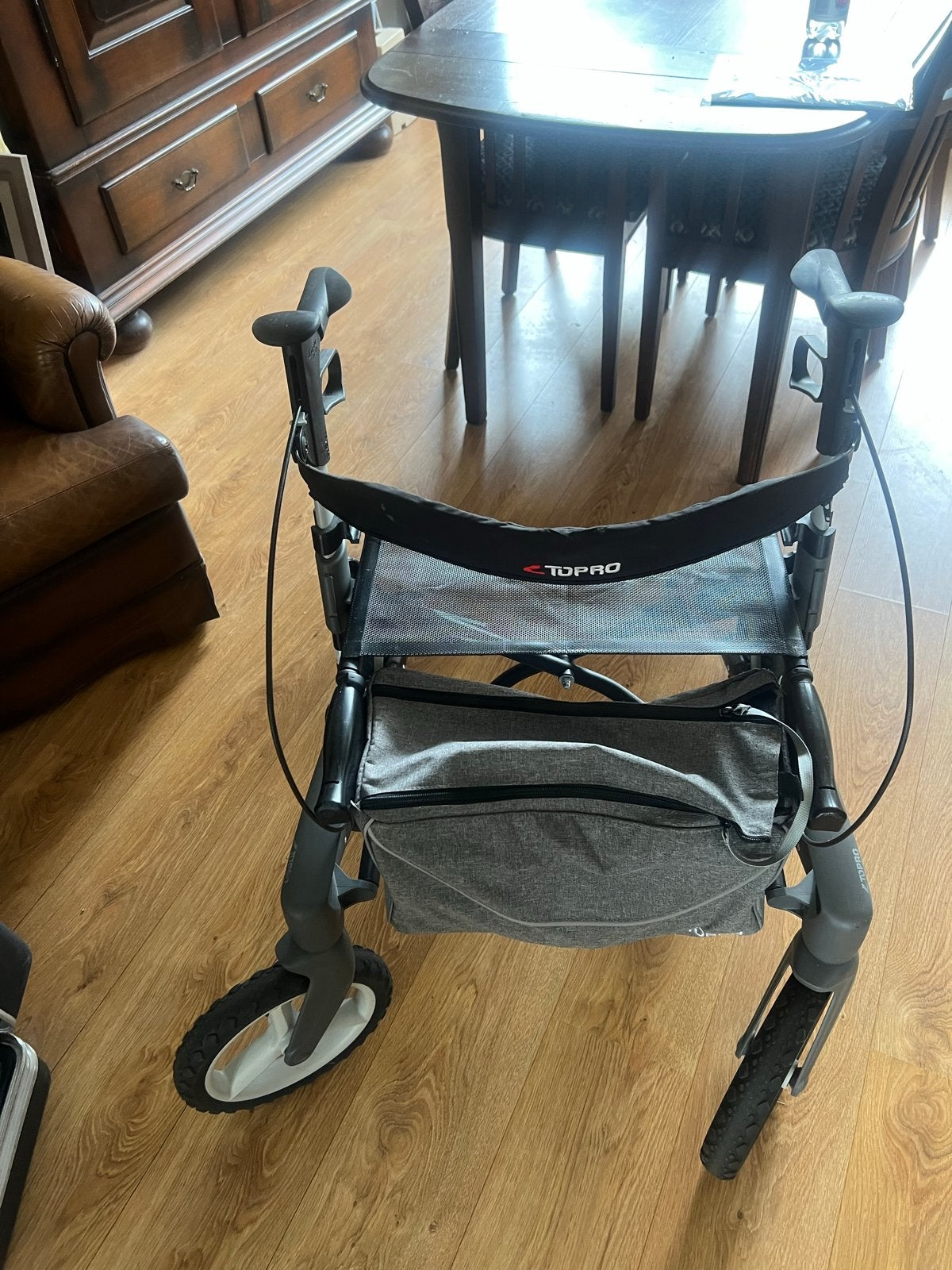 Tupro rollator Olympos ATR, Ophalen