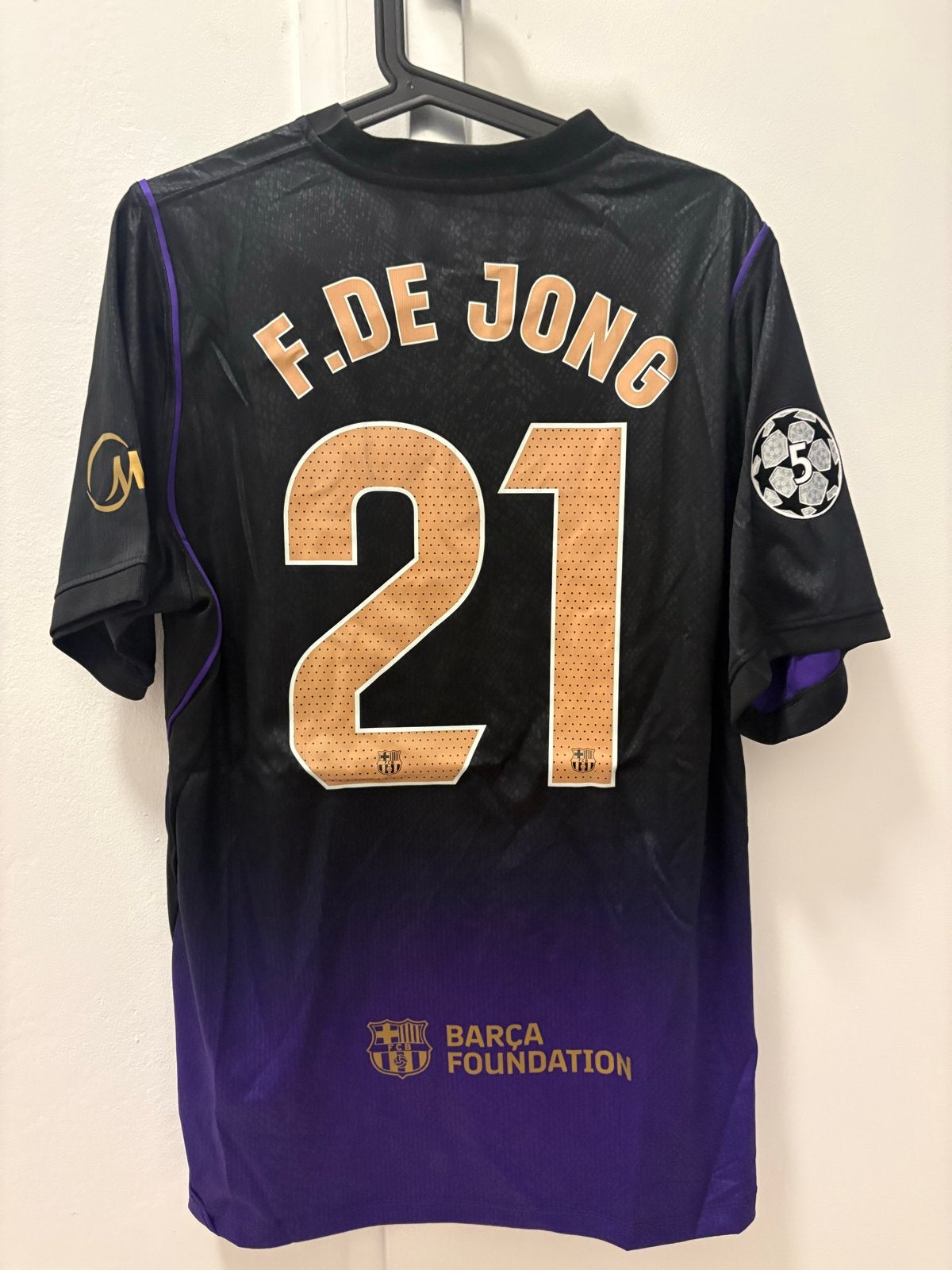 FC Barcelona F. De Jong 21 Shirt kobe bryant large pedri, Maat L, Ophalen of Verzenden, Nieuw, Shirt