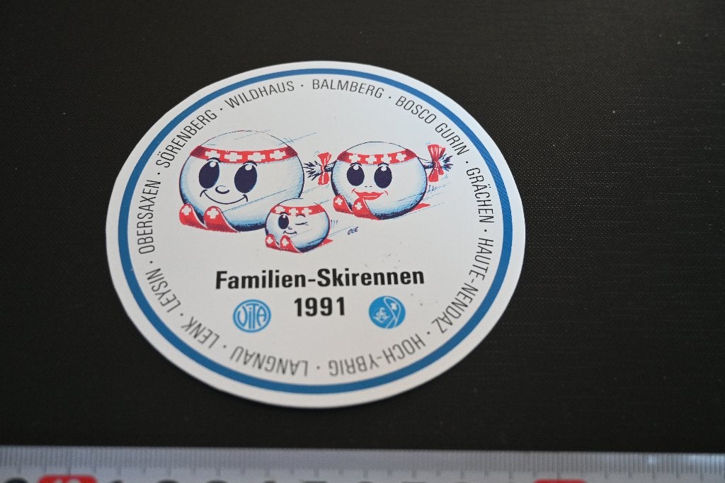 sticker Zwitserland Familien Skirennen 1991 Balmberg Wildhau, Ophalen of Verzenden, Zo goed als nieuw