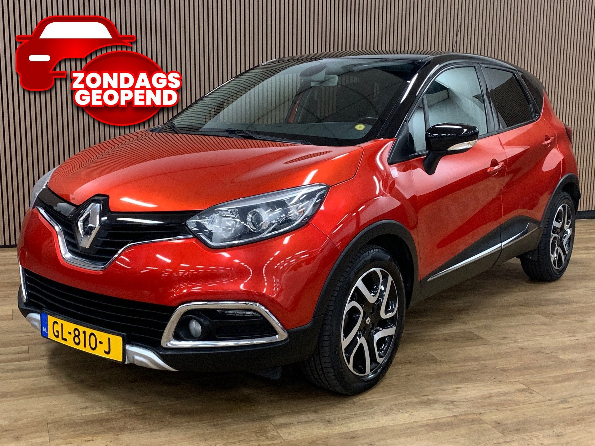 Renault Captur 1.2 TCe Helly Hansen|Automaat|36000KM|Navigat, Euro 5, Zwart, 4 cilinders, Parkeersensor