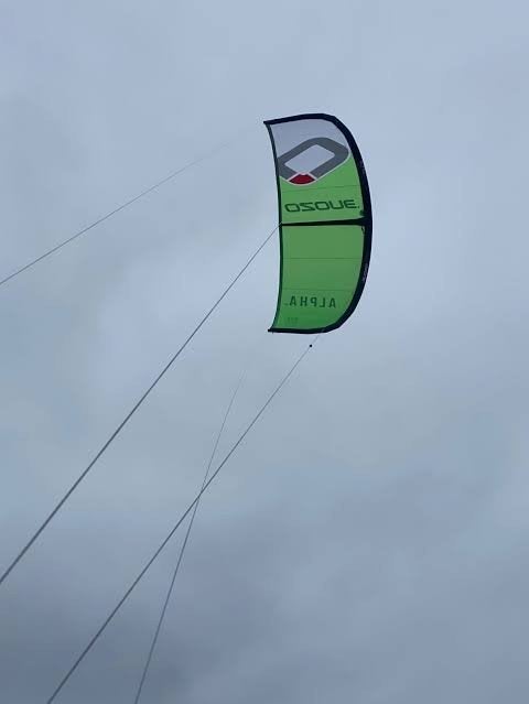 Ozone Alpha V2 12m -  nieuw, 1x gevlogen, Watersport en Boten, Ophalen of Verzenden, Kite, 12 m², Geen board
