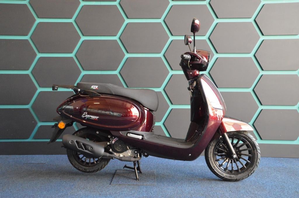 GTS  scooters. (toscana dynamic/Palermo/espresso/Trento), Fietsen en Brommers, Scooters | Overige merken, Maximaal 45 km/u, Nieuw
