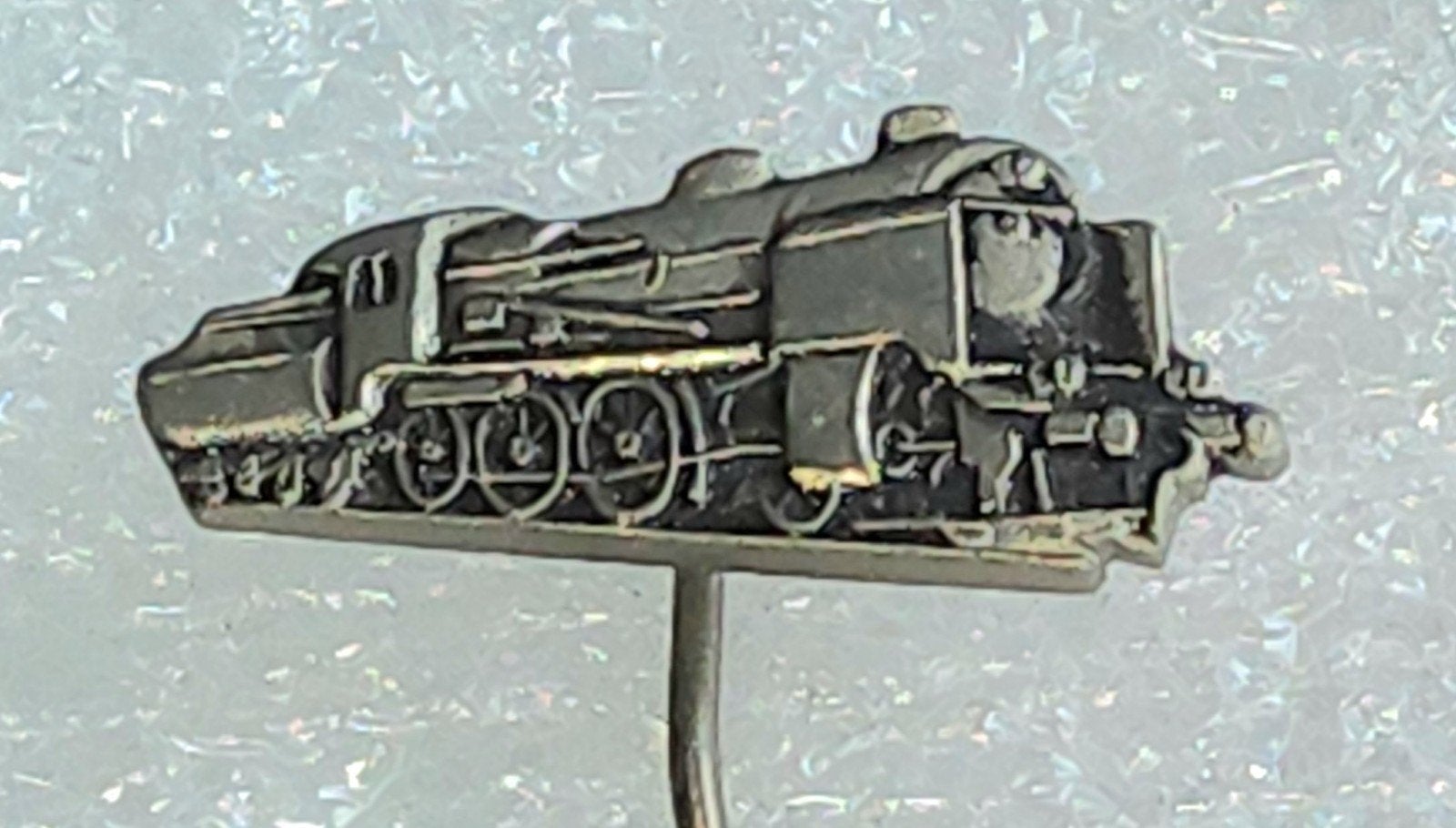 Vintage Speldje Locomotief Trein, Ophalen of Verzenden, Gebruikt, Overige onderwerpen, Speldje of Pin