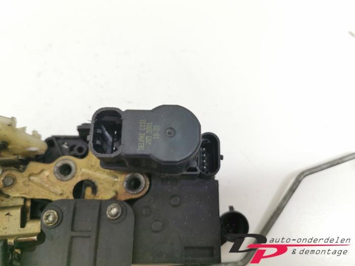 Deurslot Mechaniek 4Deurs links-voor van een Alfa Romeo 156, Gebruikt, -, -, Ophalen of Verzenden