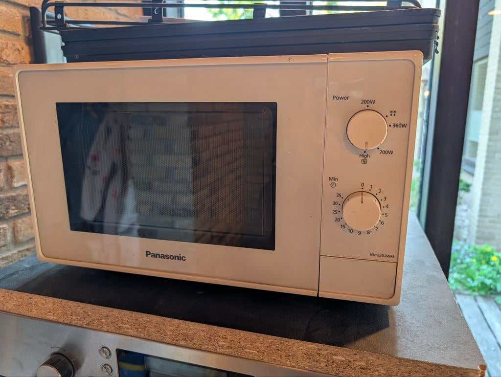 Panasonic NN-E20JWM Vrijstaande Magnetron 800W, Witgoed en Apparatuur, Magnetrons, Ophalen, Gebruikt, Vrijstaand, Magnetron
