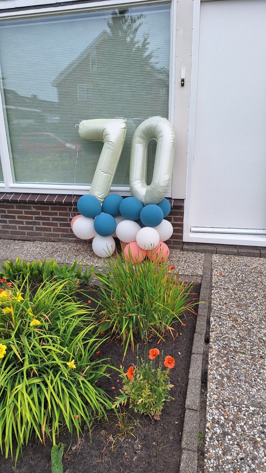70 met ballonnen, Ophalen, Zo goed als nieuw, Versiering, Verjaardag