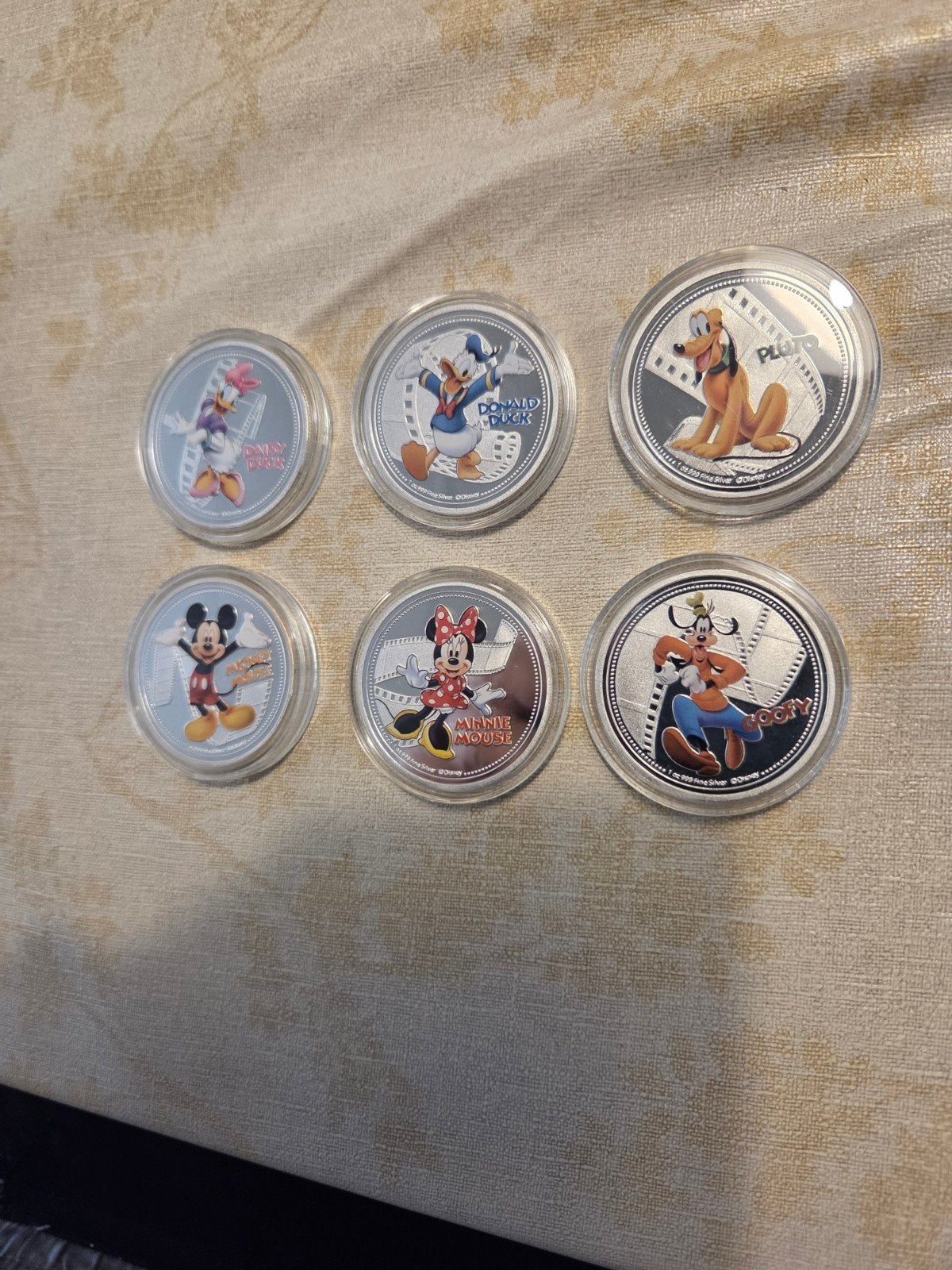 Disney Zilverkleurige Munten Collectie - Mickey, Minnie & Vr, Verzamelen, Ophalen of Verzenden, Mickey Mouse, Nieuw, Overige typen