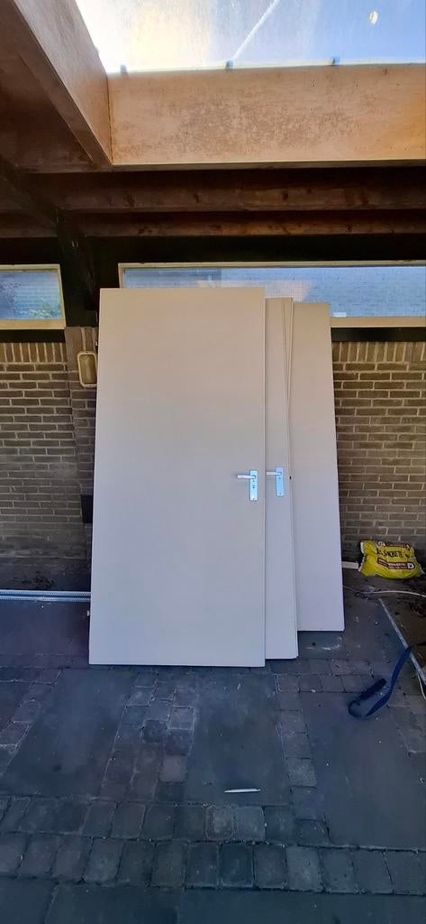 GRATIS - 6 opdekdeuren, Doe-het-zelf en Verbouw, Deuren en Horren, Ophalen, Gebruikt, Binnendeur, 200 tot 215 cm