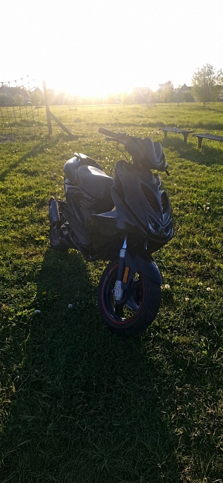 Yamaha Aerox Geel Kenteken Opknapper, Fietsen en Brommers, Scooters | Yamaha, Gebruikt, Aerox, Maximaal 45 km/u, Ophalen of Verzenden