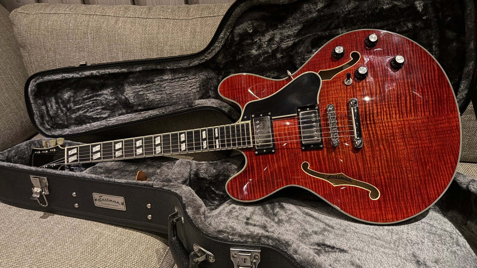 Eastman T486 Classic - nieuwstaat - ES-335 lookalike, Ophalen, Zo goed als nieuw, Semi-solid body, Overige merken