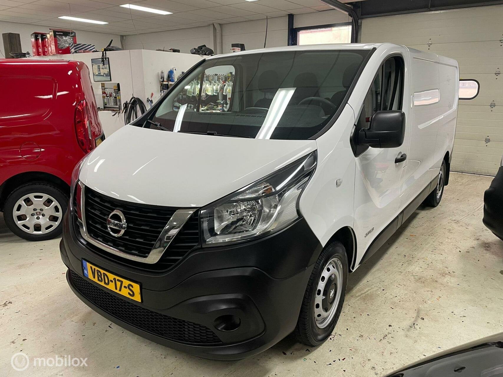 Nissan NV300 1.6 dCi 125 L2H1 Airco Cruise Navi., 125 pk, Gebruikt, Euro 6, 4 cilinders