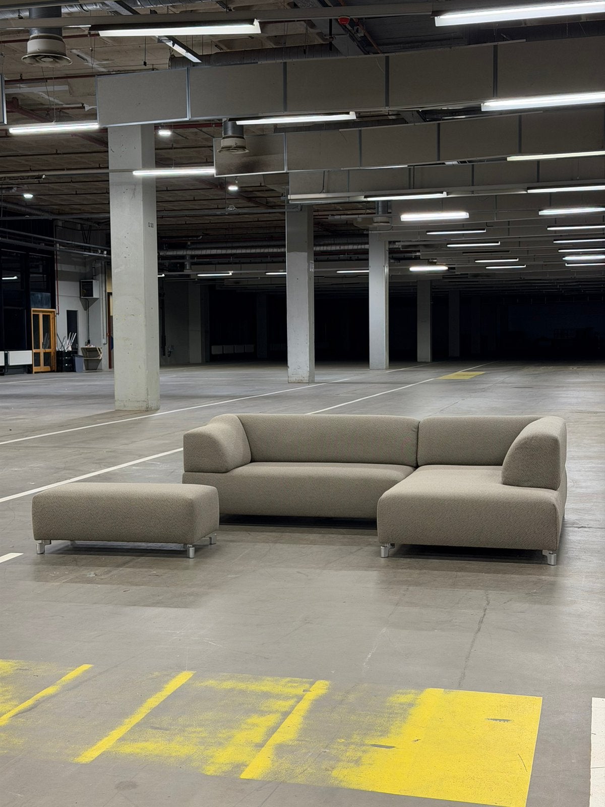 Leolux Faya Lobi Hoekbank | Taupe | NIEUWSTAAT + Garantie, 250 tot 300 cm, Bank Hoekbank Bankstel Bankje Loungebank Banken Chaise Lounge.