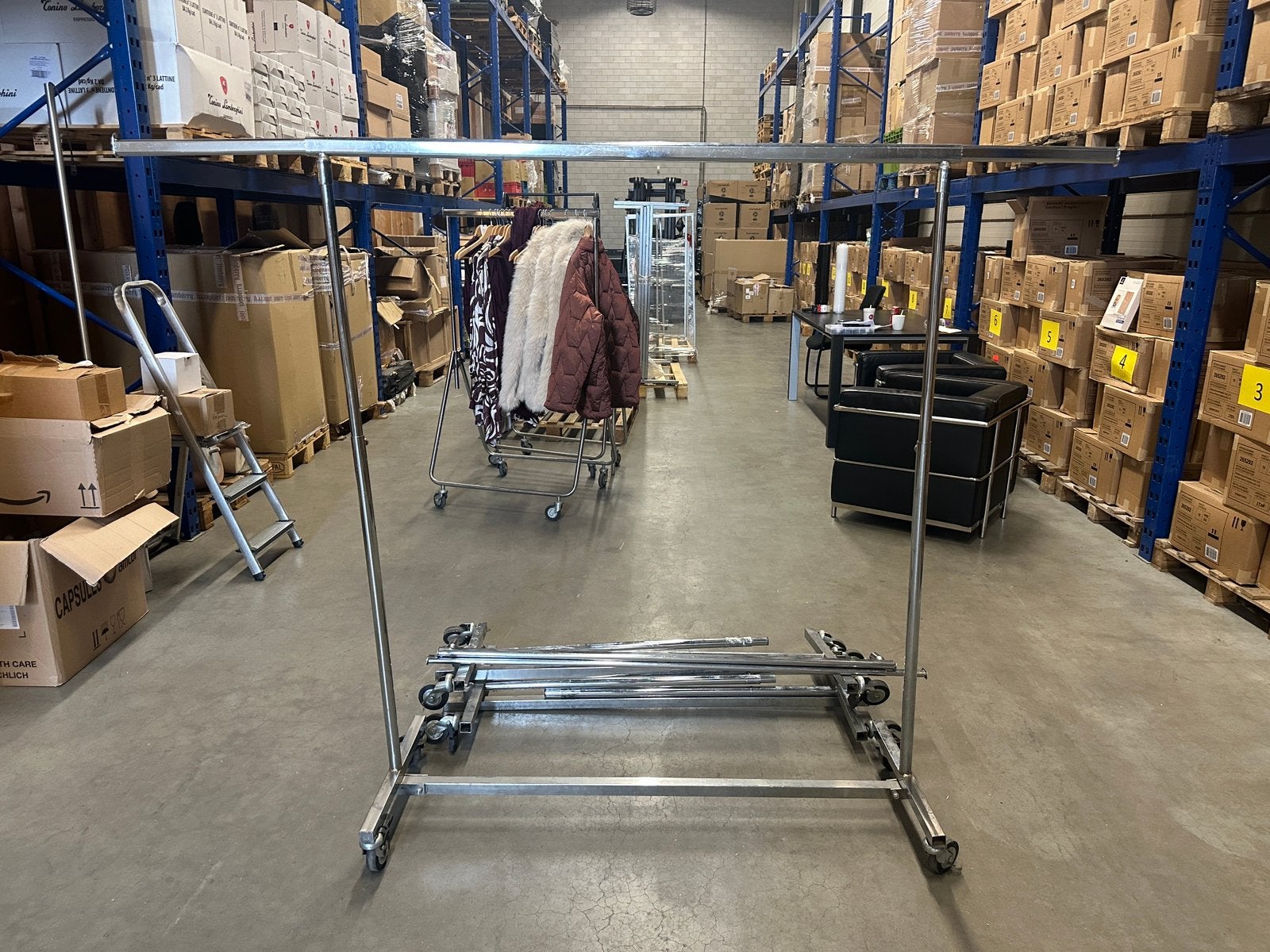 3 kledingrekken, Ophalen, Met wielen, Gebruikt