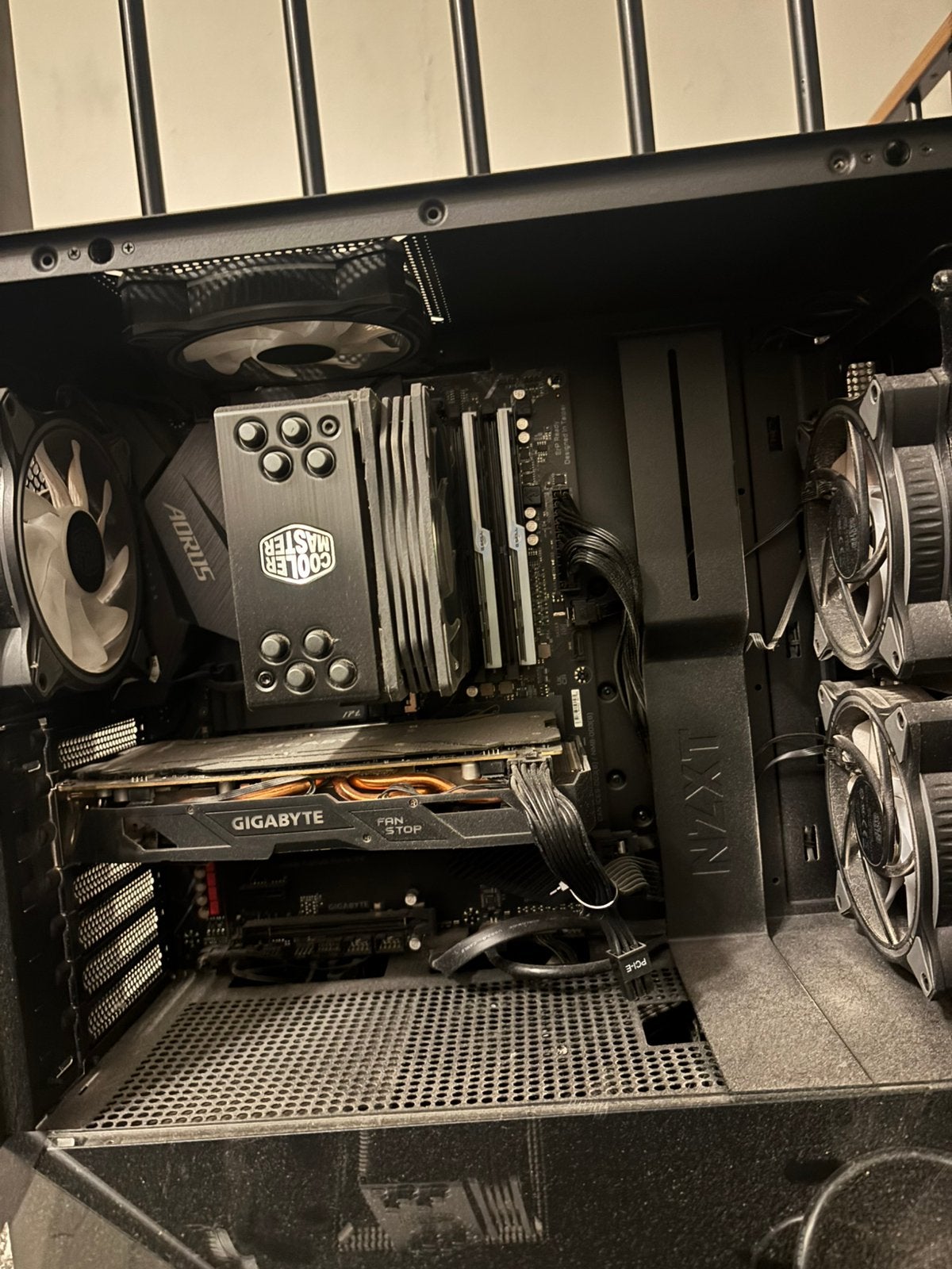 ️ Krachtige  PC – Gigabyte / Cooler Master, Spelcomputers en Games, Games | Pc, 3 spelers of meer, Ophalen, Gebruikt, Vanaf 12 jaar