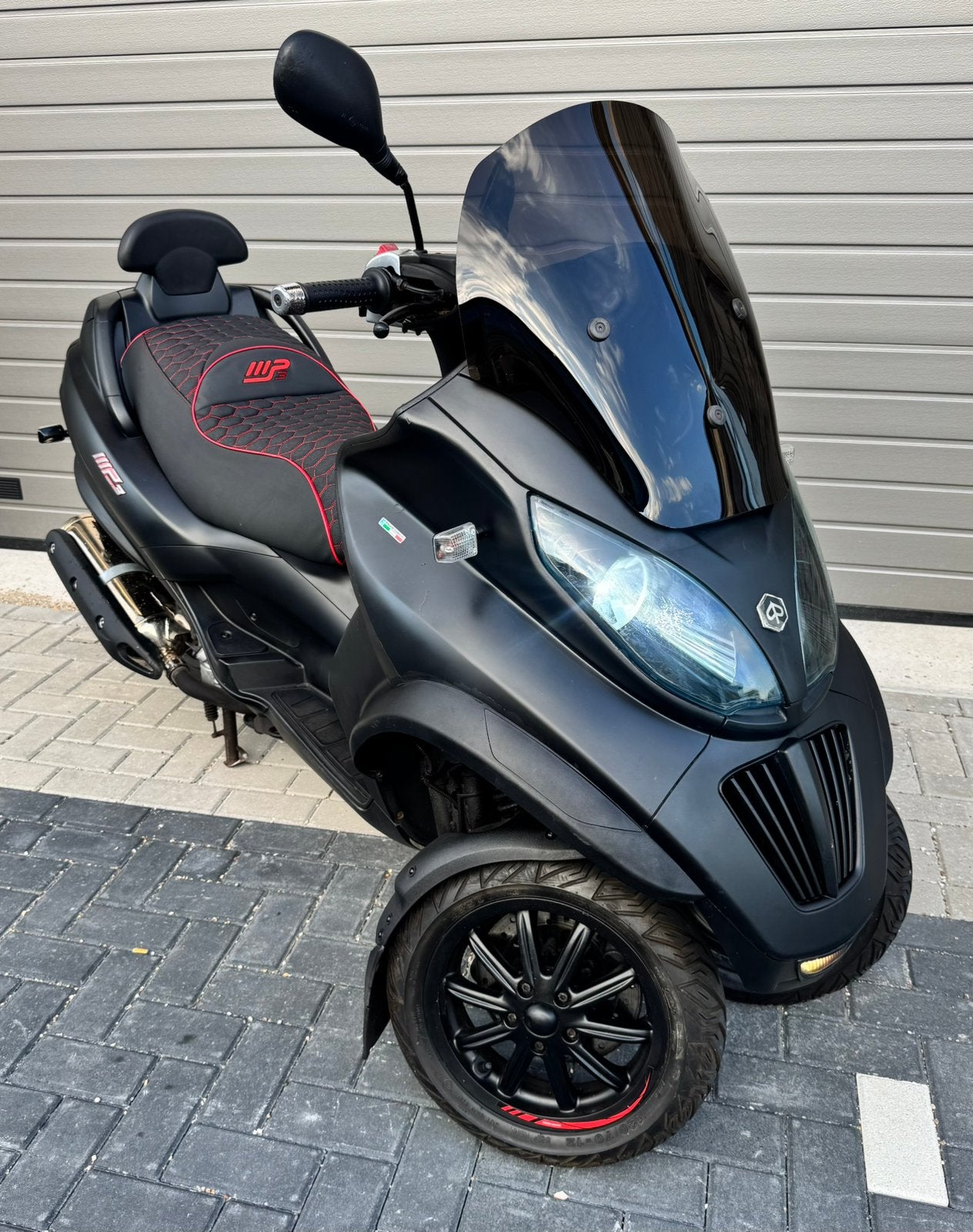 Piaggio mp3 400 cc sport Custom seat, Motoren, Bedrijf, Scooter