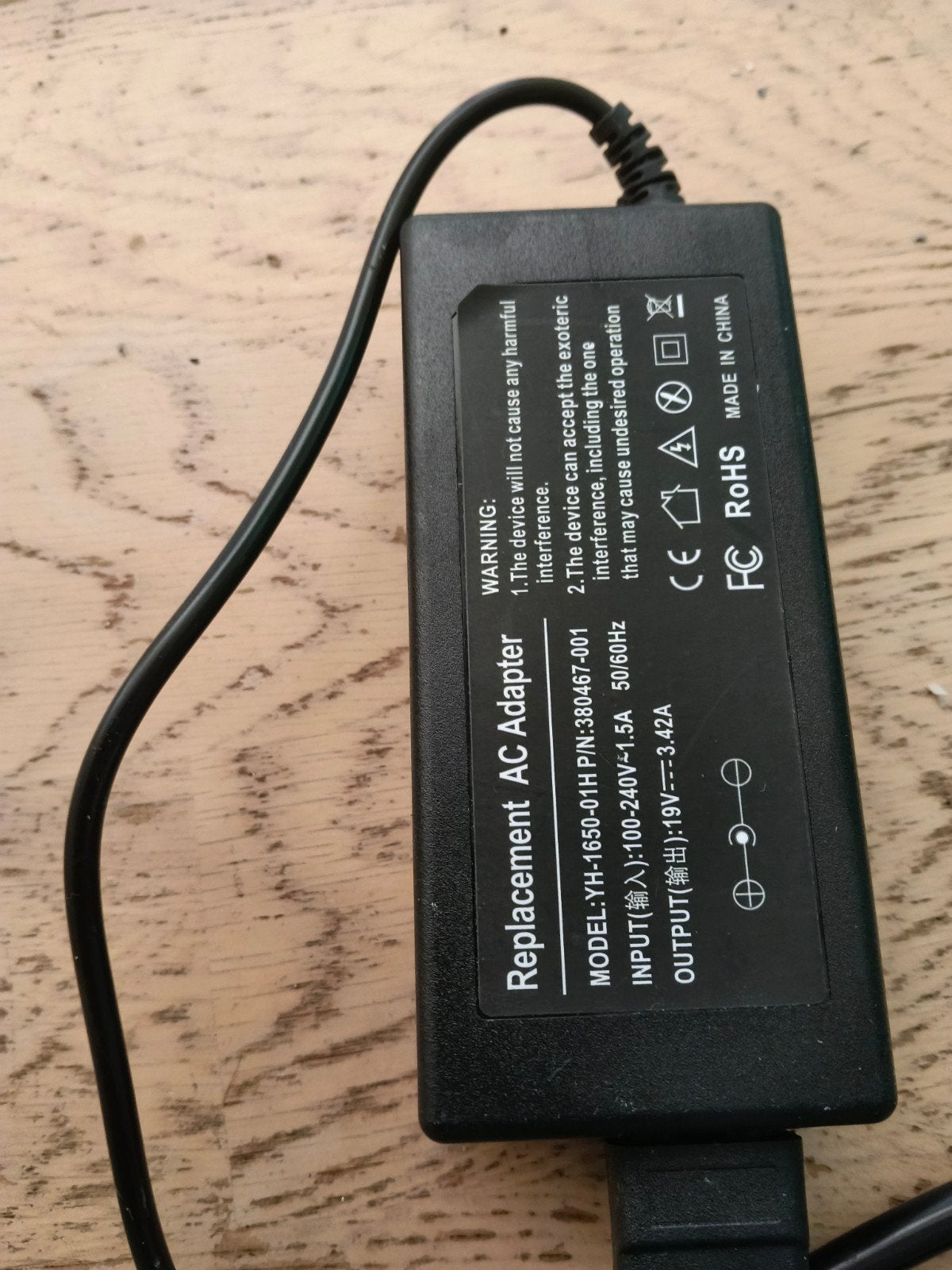 Vervangende AC Adapter 19V 3.42A - Model YH-1650-01H, Computers en Software, Ophalen of Verzenden, Gebruikt, Onbekend