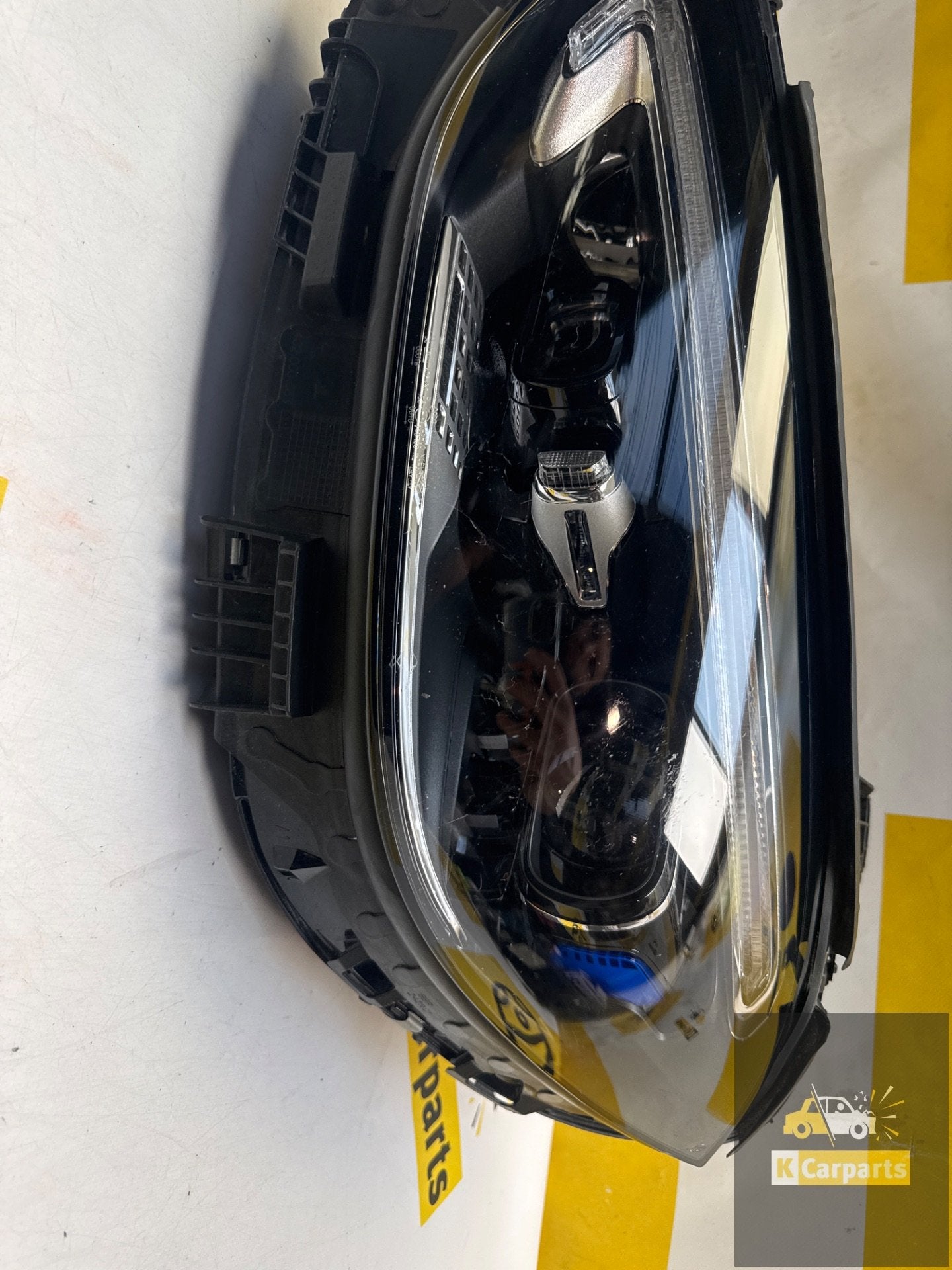 Mercedes C klasse W206 multibeam A2069062903 Links koplamp, Info@fabrikant.eu, Fabrikantstraat 1
1000 AA  Amsterdam, NL, Mercedes-Benz