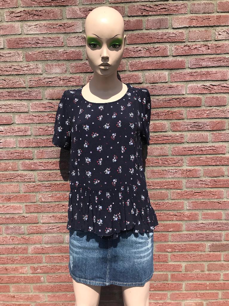Top blauw met bloemen - halflange mouw - S - Mango casual, Kleding | Dames, Blauw, Ophalen of Verzenden, Lange mouw, Maat 36 (S)