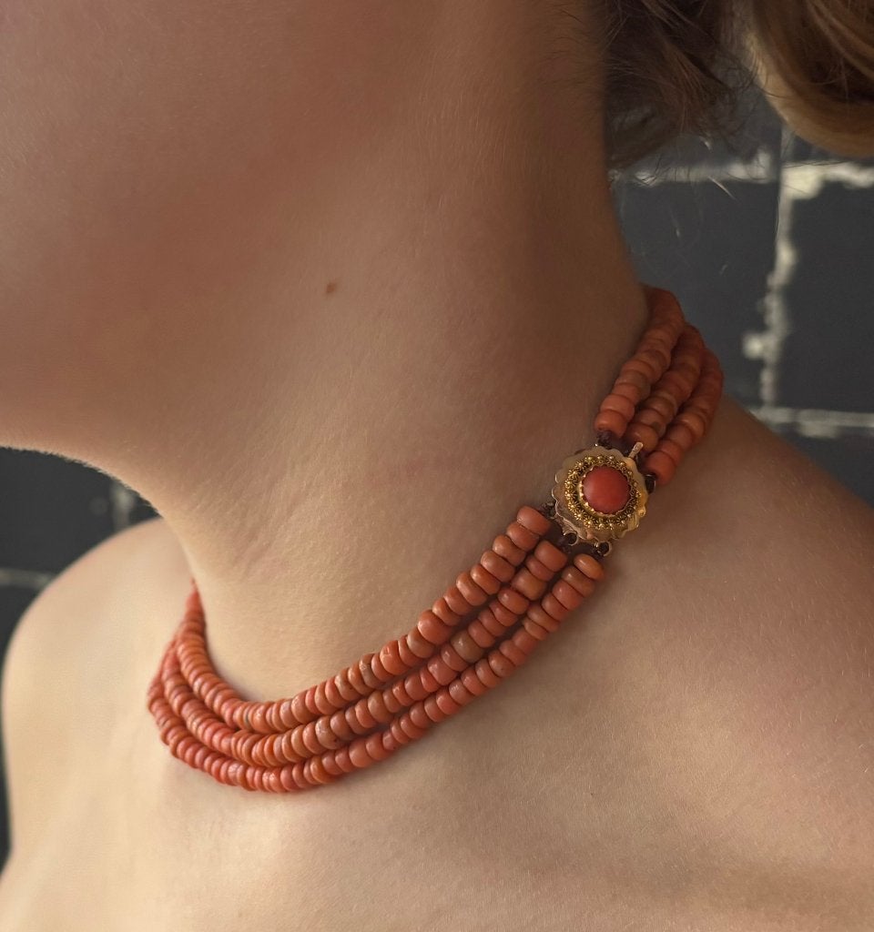 Bloedkoraal antieke ketting 14k gouden fraai slot dames, Verzenden, Goud, Ketting, Met edelsteen
